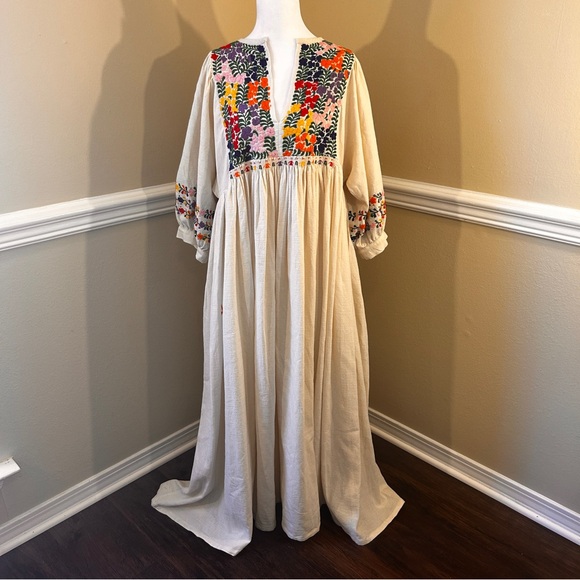 Mi Golondrina Cream Maxi Dress - Picture 1 of 4